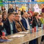 41 de unitati de invatamant liceal din judet si au expus ofertele educationale attractive la targul de la Iulius Mall Suceava foto