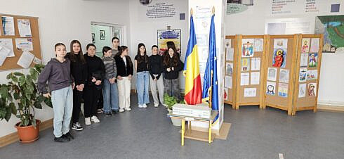 Activitate educational religioasa la Liceul Tehnologic Oltea Doamna din Dolhasca cu ocazia Zilei Femeii Crestine sau a Bunei Vestiri
