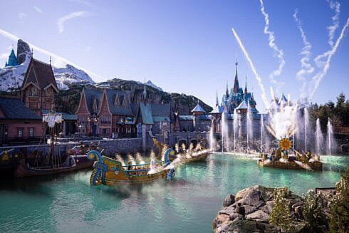 Disneyland Pari a deschis World of Frozen in cel de al doilea parc acum denumit Disney Adventure World
