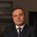 Dumitru Chisalita Minciuna de care am fost acuzat acum 3 saptamani a fost doar un adevar spus prea devreme Astazi pretul mediu al motorinei standard a ajuns la 10 leil