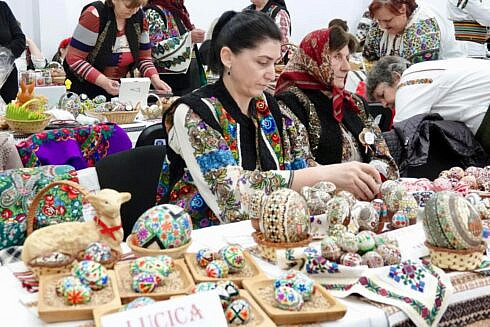 Festivalul National al Oulor Incarcate de la Ciocanesti se va desfasura in perioada 28 29 martie