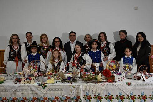 Festivalul Oaelor Incondeiate de la Poana Micului a ajuns la a VII a editie