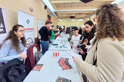 Peste 500000 de romani sunt someri iar decalajele digitale contribuie la aceasta situatie Targul de joburi din Bucuresti dedicat persoanelor vulnerabile ajunge la a treia editie