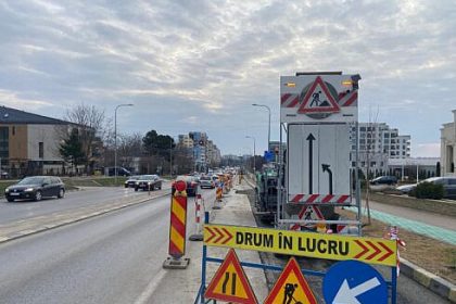 Primaria Suceava exercita presiuni asupra constructorului pentru a accelera finalizarea lucrarilor de inlocuire a magistralei de apa pe bulevardul principal foto