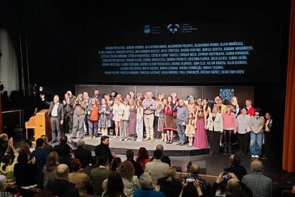 Spectacolul inedit al Teatrului Matei Visniec care a permis publicului sa descopere culisele sufletelor angajatilor sai