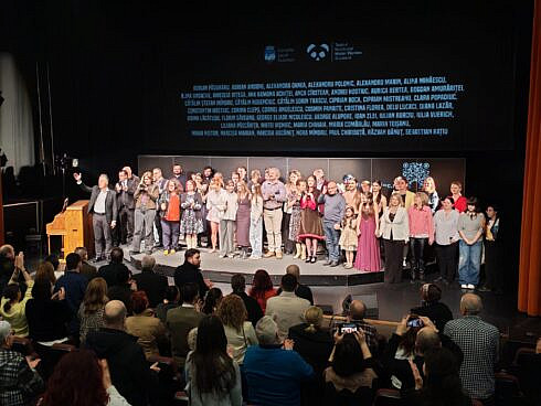 Spectacolul inedit al Teatrului Matei Visniec care a permis publicului sa descopere culisele sufletelor angajatilor sai