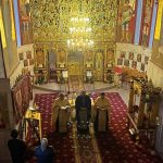Un credincios care nu poate mergi la biserica duminica il intreaba pe IPS Calinic daca se poate mantui participand doar sambata