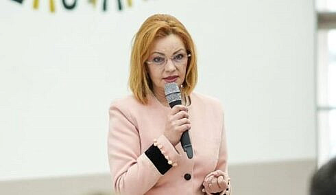 femicidul devine lege deputatul mirela adomniciai sunt unul dintre cei 250 de parlamentari care au sprijinit aceasta initiativa si am votat cu toata convingerea