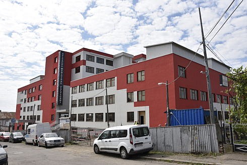 20 de milioane de lei din fonduri europene pentru cea mai mare investitie efectuata vreodata la Spitalul Municipal Falticeni amenajarea si echiparea unui centru de imagistica medicala RMN 3 Tesla