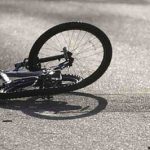 Accident pe DN 29A la Sebranesti intre un barbat de 63 de ani pe bicicleta si o tanara de 17 ani la motocicleta Tanara a fost transportata la spital