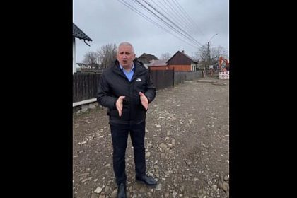 Au demarat lucrarile pentru o noua pista de biciclete in Vicovu de Sus in cartierul Laura Primarul Vasile Iliut Impreuna construim un oras mai frumos mai curat si mai bine organizat