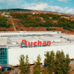Auchan Energie Regenerabila isi extinde reteaua la 40 de locatii dintre care aproximativ 60 provin din surse regenerabile
