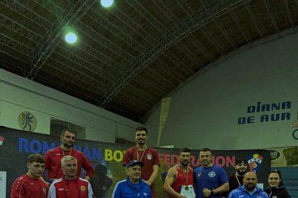 Box Doua medalii obtinute de pugilistii de la CSM Suceava la Cupa Romaniei pentru seniori si tineret