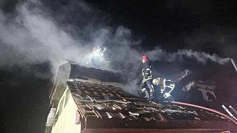 Casa salvata de la un incendiu iminent de o vecina vigilenta