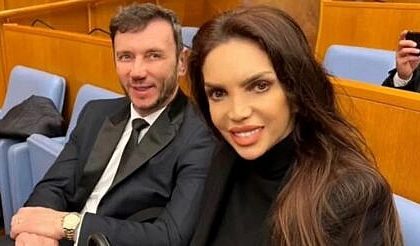 Ce gest a facut Cristina Spatar Am luat si pastile A ajuns piele si os din cauza problemelor in casnicie Regina RB nu mai foloseaste Maybach ul primit de la sot