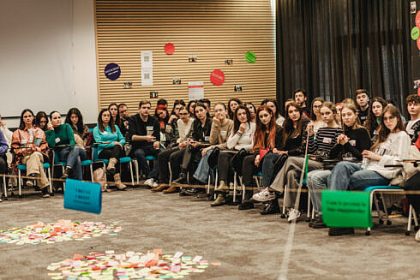 FUTURE se intoarce Edisia 9 a programului de orientare in cariera transmite tinerilor ca vocea lor conteaza