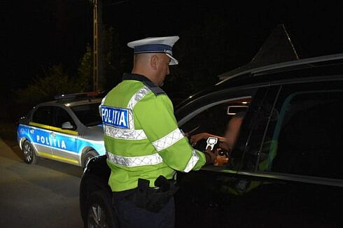 Falticenean surprins baut la volan in timpul noptii in timp ce conducea prin Malini