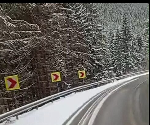 Iarna s a intoars in zona montana a judetului Suceava foto