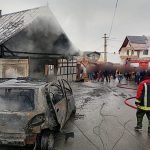 Incendiu de amploare la o locuinta din Cajvana Pompierii intervin cu sapte autospeciale de stingere