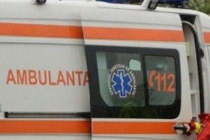 O femeie de 60 de ani in stare grava dupa ce a fost accidentata de un TIR in timp ce traversa neregulamentar o strada din Falticeni