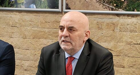 Primaria Suceava ar putea mentine pretul de attribuire al unui loc de parcare la 500 de lei pe an adica 135 lei pe zi De asemenea un posibil regulament modificat este incert