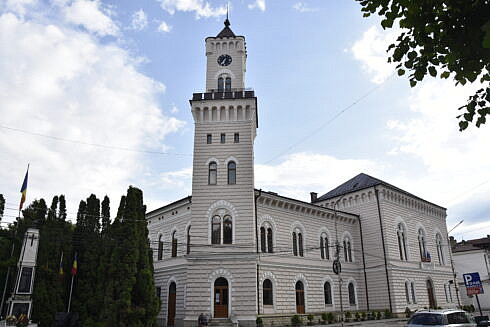 Primaria Vatra Dornei solicita parerea cetatenilor privind interzicerea jocurilor de noroc Opiniile pot fi transmise in perioada 14 17 aprilie