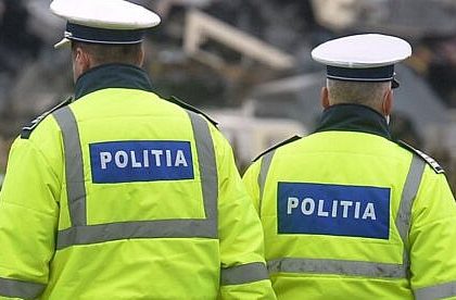 Razie in apropierea scolilor din Gura Humorului Sase elevi prinsi chiulind au fost trimisi la cursuri cu propunerea de sanctionare