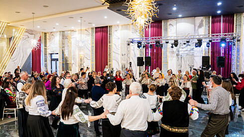 Sarbatoarea faptelor bune Concert caritabil pentru ridicarea unei case distruse de incendiu