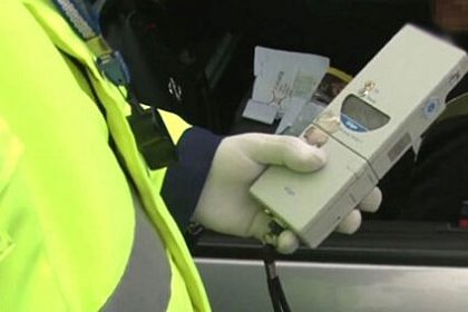 Sofer de 74 de ani prins baut la volan pe un drum din Hantesti