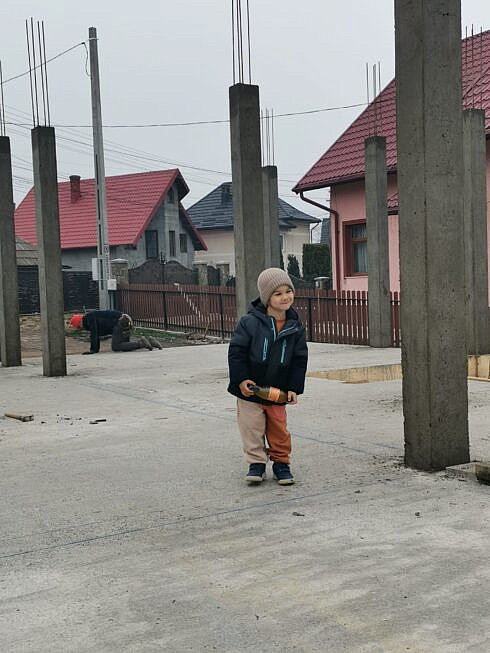 Solidaritate pentru familia Branza din Putna Impreuna putem reconstrui acasa
