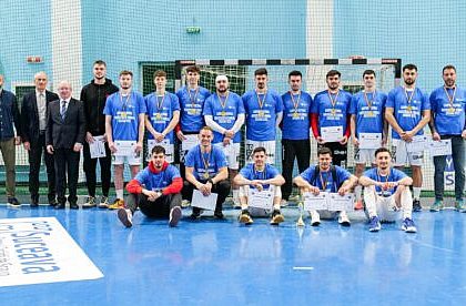 Suceava va fi gazda etapei finale a Campionatului National Universitar de handbal masculin Universitatea Suceava va concura pentru al noua lea titlu national