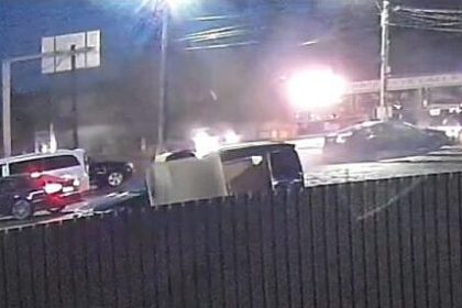 Tanar de 22 de ani prins de politistii din Radauti dupa ce a condus fara permis un Audi in Anglia in urma unei urmariri palpitante ce s a finalizat cu rasturnarea masinii