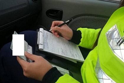 Trei zile de cosmar pentru soferi pe drumurile din judetul Suceava amenzi de aproape 240000 de lei si 40 de permise suspendate