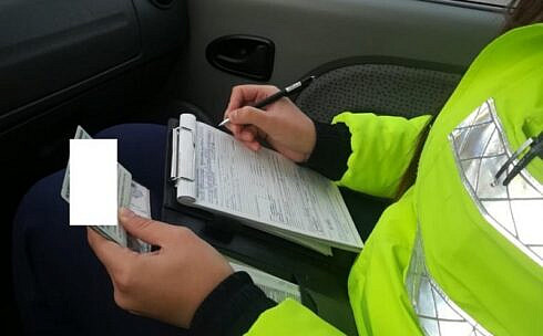 Trei zile de cosmar pentru soferi pe drumurile din judetul Suceava amenzi de aproape 240000 de lei si 40 de permise suspendate