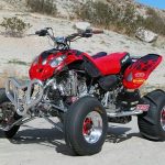 Un tanar fara permisiune care conducea un ATV neinmatriculat pe strada Luminii din Voitinel s a trezit in intuneric cand a dat peste politisti