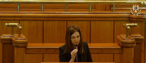 avertismentul deputatei veronica grosu scaderea brusca cu 10 a activitatii economice in domeniul serviciilor este un semnal alarmant si reflecta o politica economica eronata