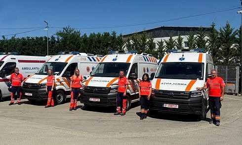 SAJ Suceava si a imbogatit parcul auto cu trei ambulante noi FOTO