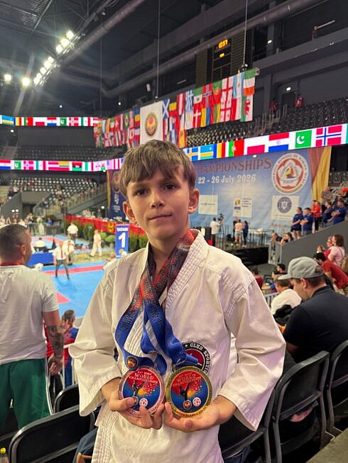 Sportiv din Suceava campion mondial la karate WUKF Miron Cretu a obtinut medalia de aur in proba de kata la Campionatul Mondial 2026 FOTO