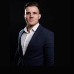 ANALIZA XTB Radu Puiu Spider Man un succes de miliarde Cum se impart banii si ce ar trebui sa urmareasca investitorii