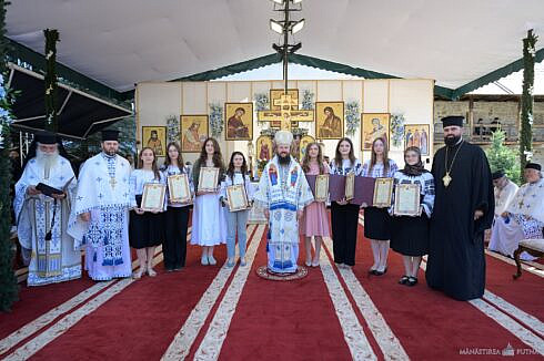 Arhiepiscopia Sucevei si Radautilor mentine traditia recunoasterii absolventilor din Suceava cu rezultate remarcabile la Evaluarea Nationala si la Examenul National de Bacalaureat