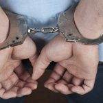 Barbat incarcerat de mama sa si de unul dintre frati