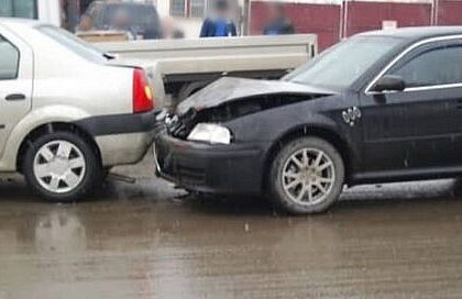 Coliziunea doamnelor pe Calea Unirii din Suceava