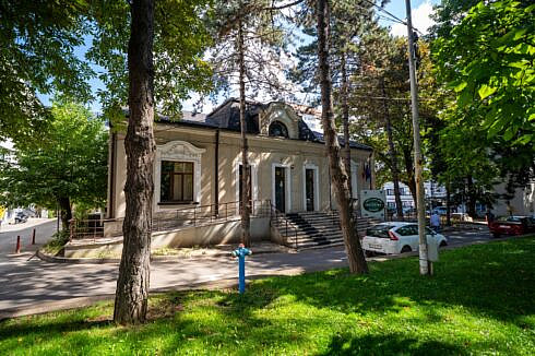 Consiliul Judecean reabiliteaza fosta Casa a Prieteni cu fonduri europene Presedintele Soldan Asemenea reabilitarii cladirii Muzeului de Stiintele Naturii pentru acest proiect am organizat din timp licitatia publica cu clauza suspensiva foto