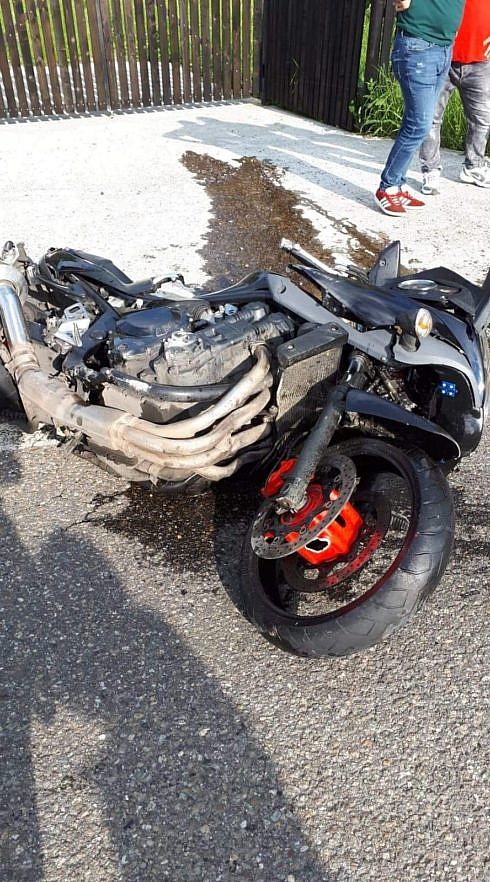 Doua motociclete au intrat in coliziune la Malini