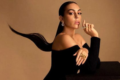 Georgina Rodriguez a stralucit la cununia cu Cristiano Ronaldo purtand bijuterii de peste 250 de carate de diamante Care este valoarea acestor bijuterii spectaculoase