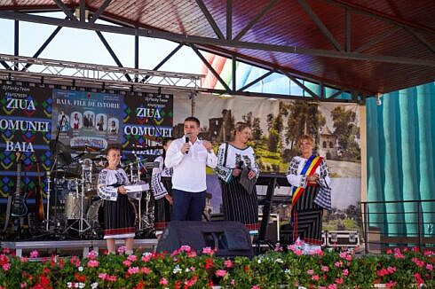 Gheorghe oldan oaspete de onoare la hramul comunei Baia foto