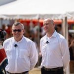 Hramul Manastirii Slatina a strans sute de credinciosi printre care vicepresedintii Consiliului Judetean Nicolae Robu si Stelian Simeria foto