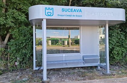 Inca 3 statii de autobuz din Suceava au fost renovate cu arhitectura urbana moderna Unele dintre ele vor avea cismele foto