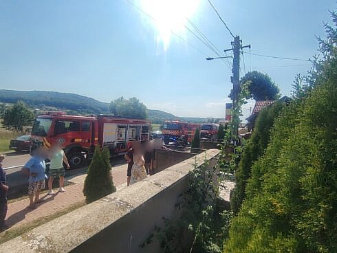Incendiu la o casa din Preutesti provocat de panourile fotovoltaice cu pagube de 100000 de euro