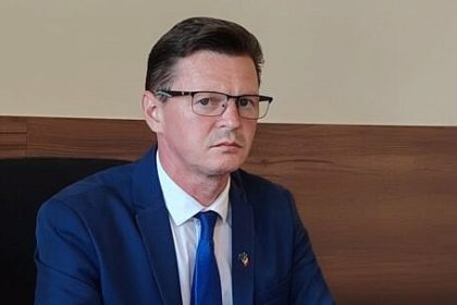 Intalnire virtuala pentru proiectele PNRR din judetul Suceava sub conducerea prefectului Bogdan Pastrav foto